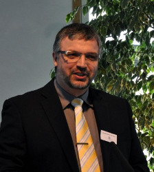 Dr. Berthold Schwarz